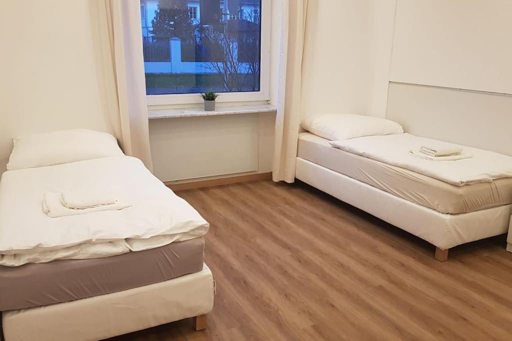 Frisch Renovierte 2-Zimmer-Wohnung Moenchengladbach Exterior foto